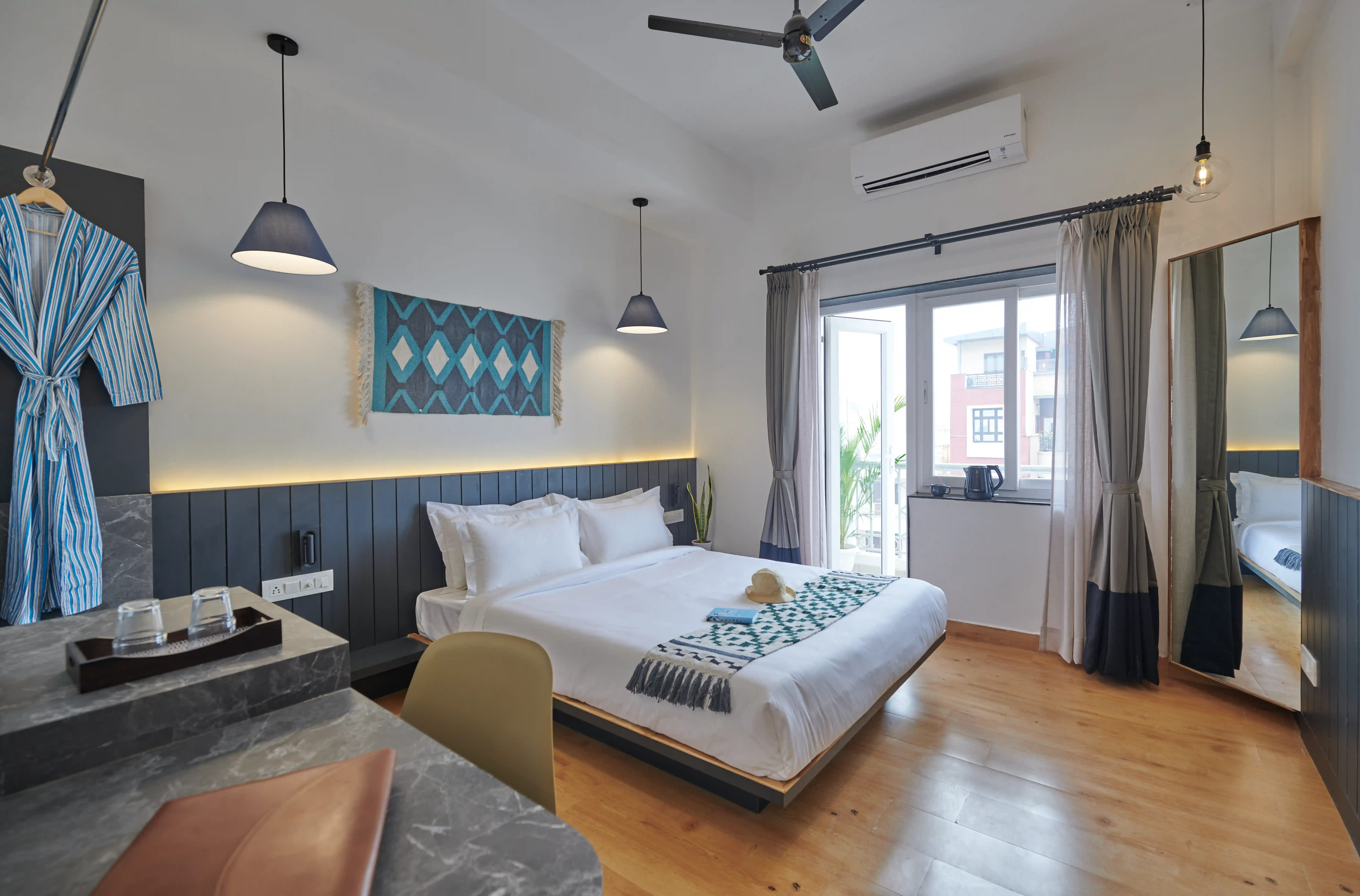 click to zoom Queen Room with Balcony