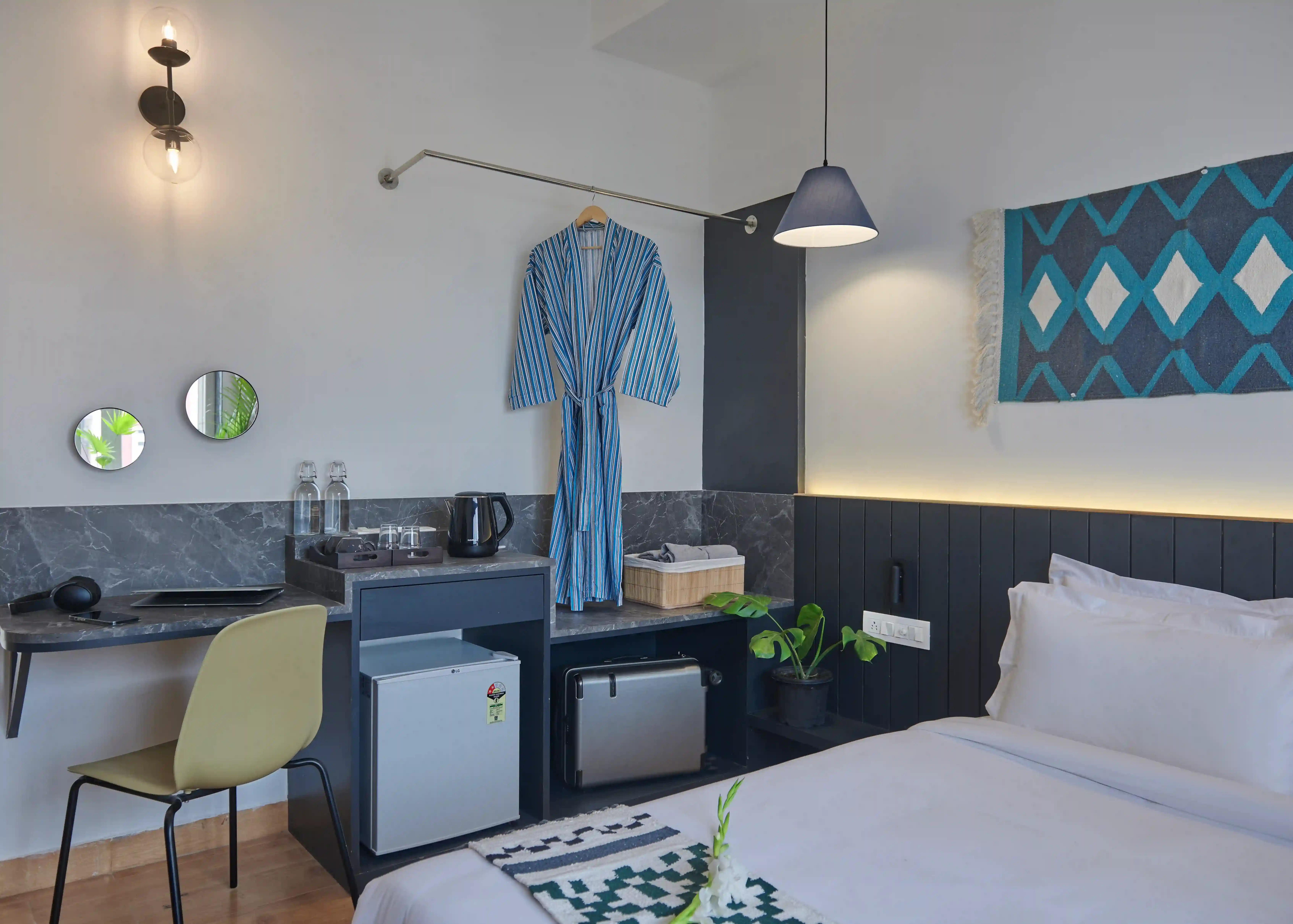 click to zoom Queen Room with Balcony