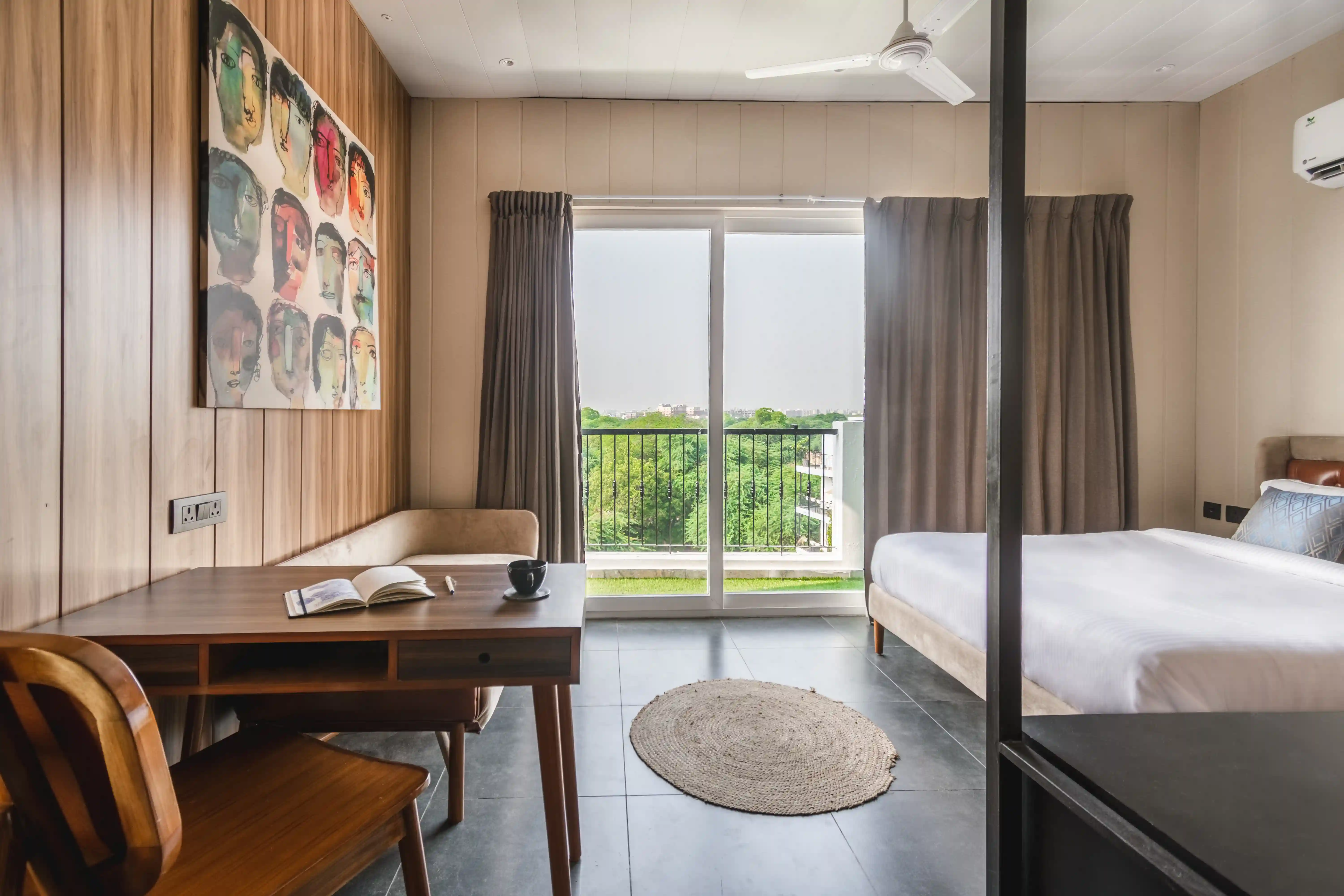 click to zoom Glamping studio