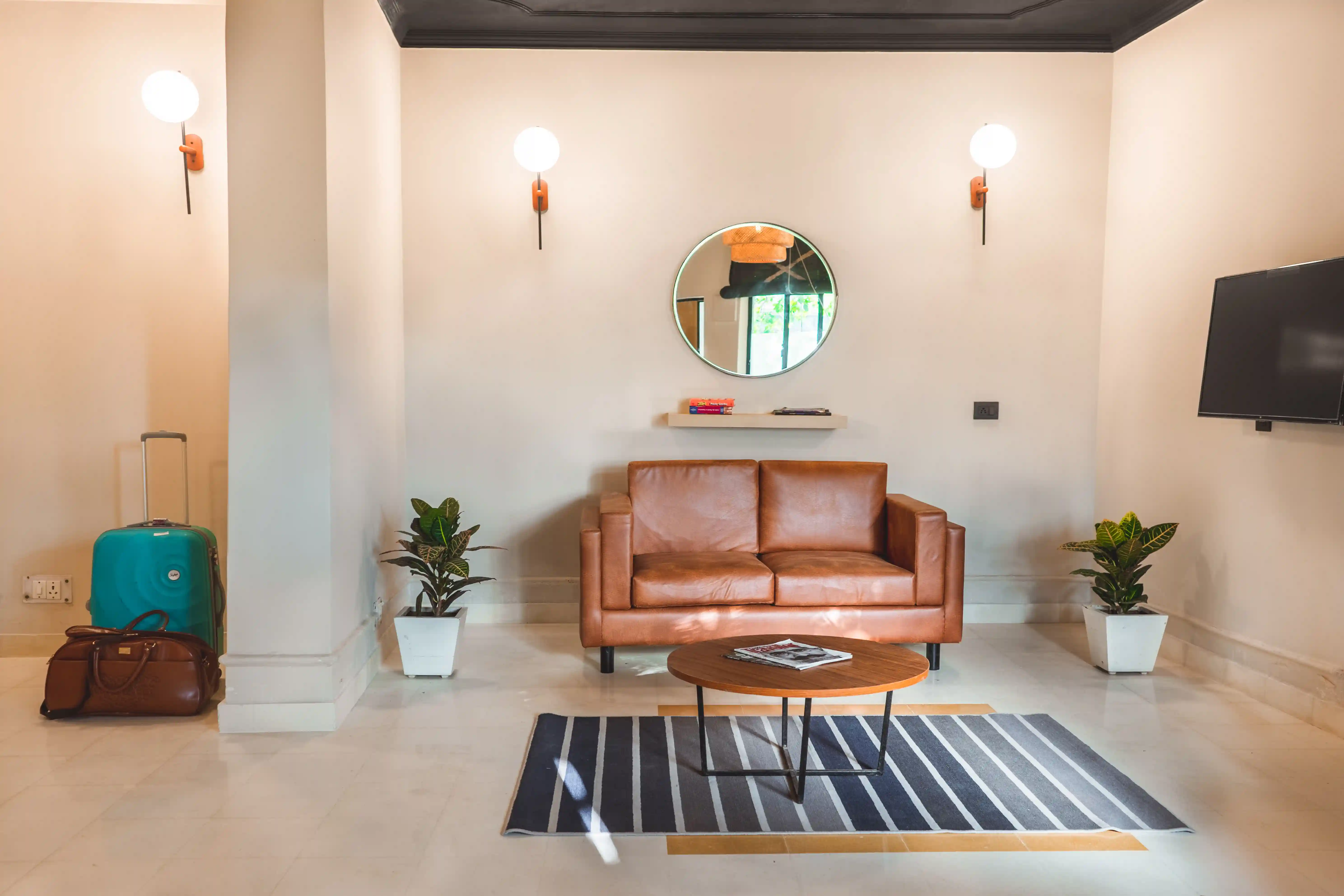 click to zoom King Suite