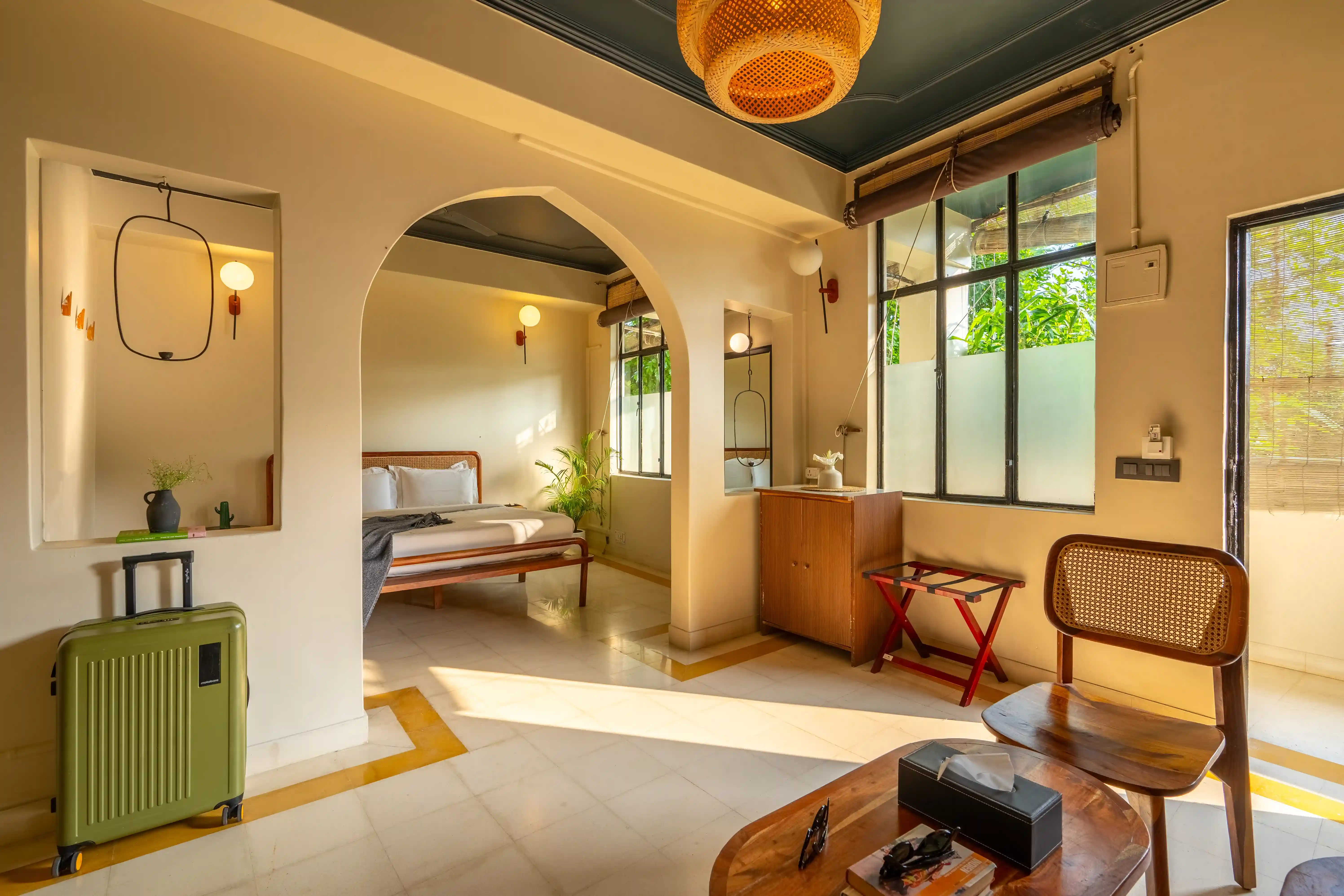 click to zoom King Room