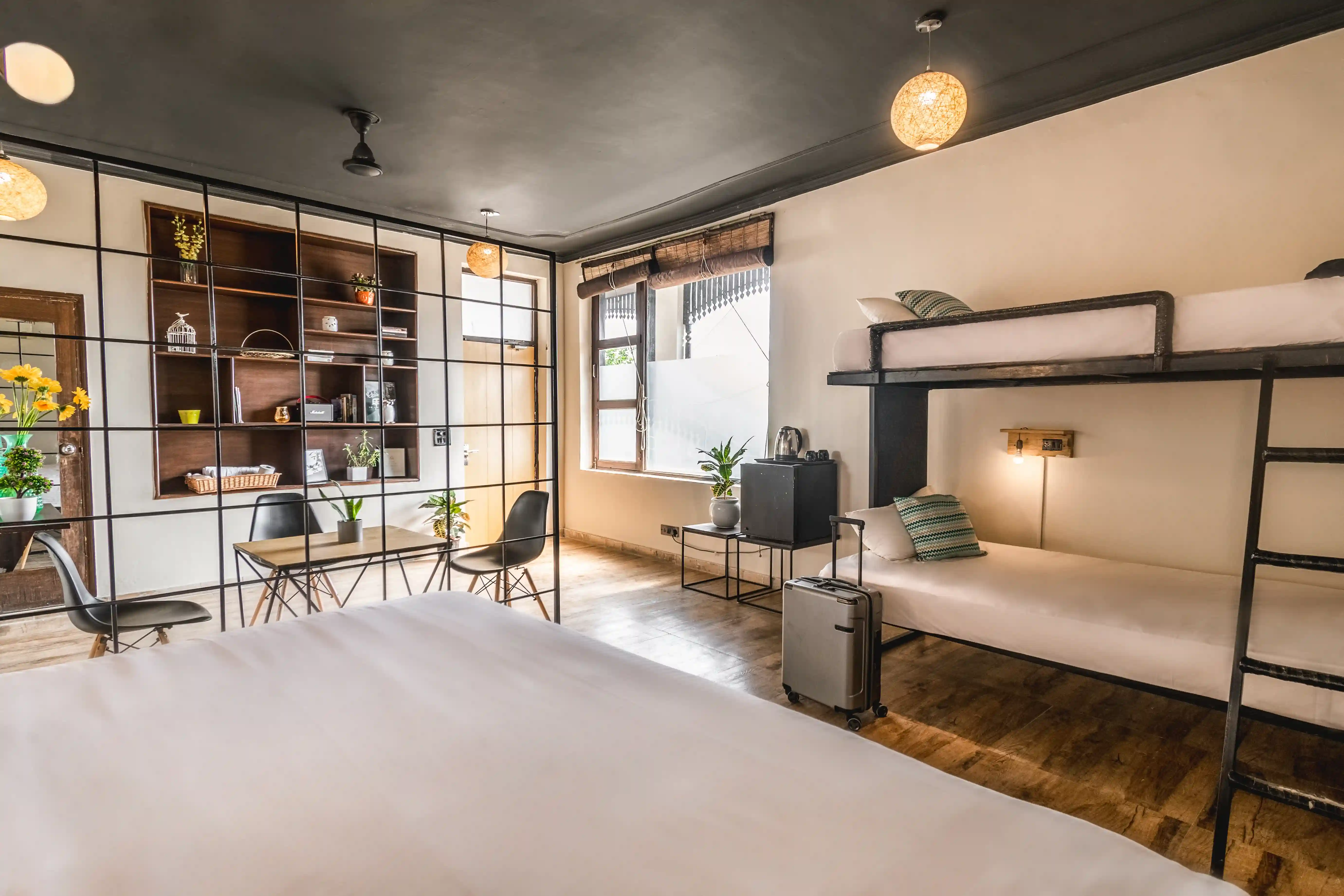 click to zoom Penthouse