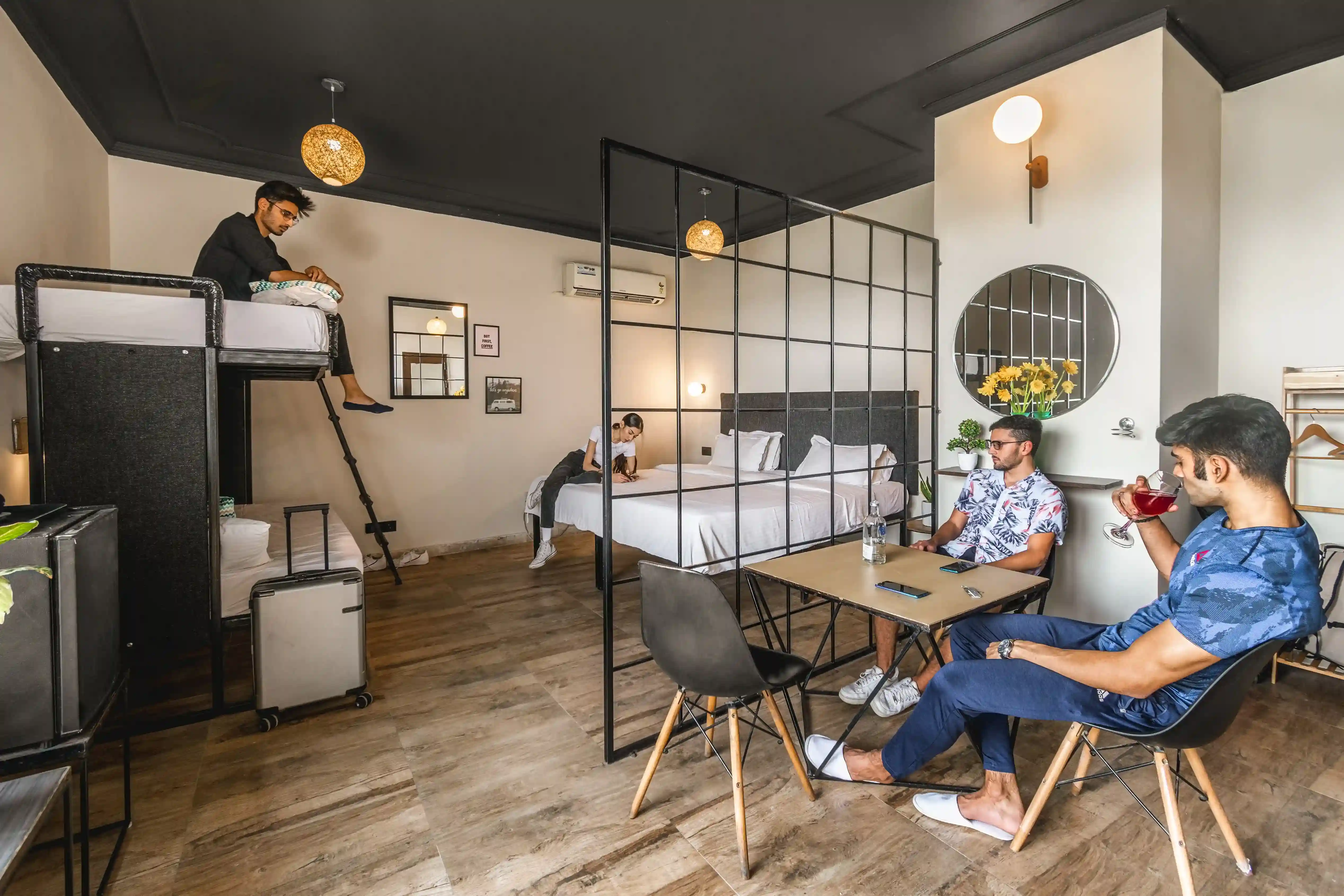 click to zoom Penthouse